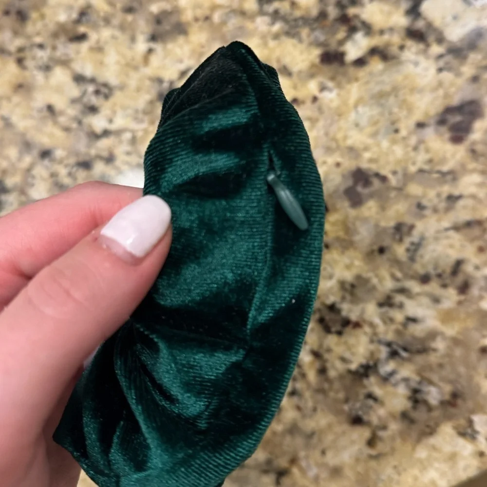 NWT Green Velvet Scrunchie w/ Zipper - Picture 3 of 4